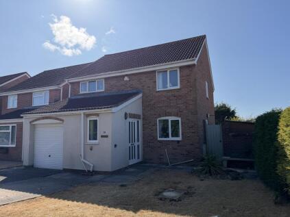 Wren Close, Frome, Somerset