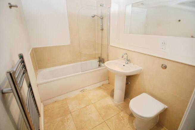 2 bed Apartment for sale Image 7