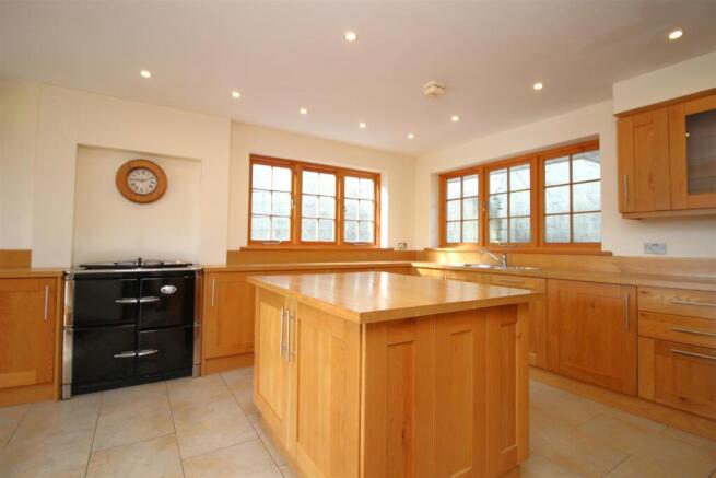 Kitchen.JPG
