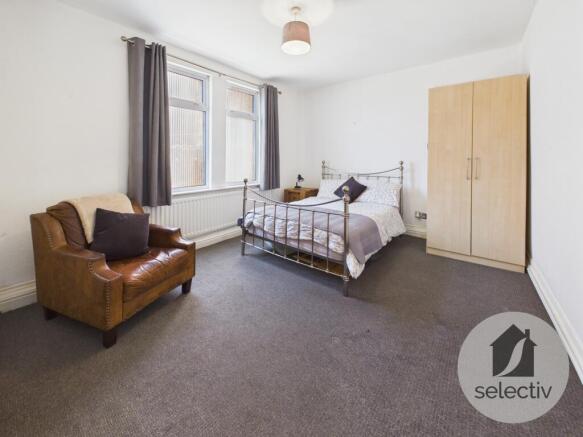 5 bed Terraced for sale Image 7