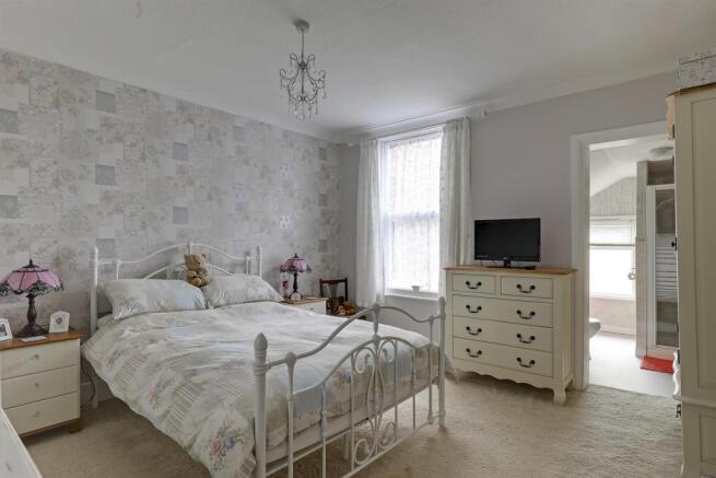 Bedroom.jpg