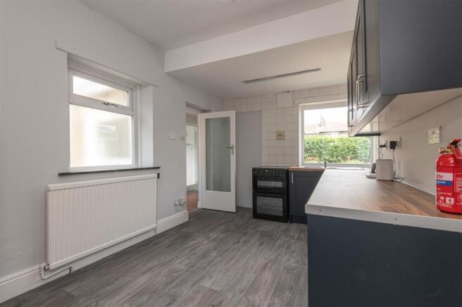 3 bed Semi-Detached for sale Image 11