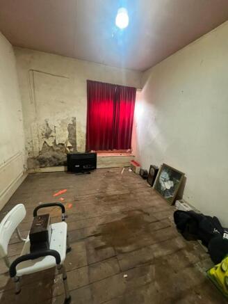 Photo 33