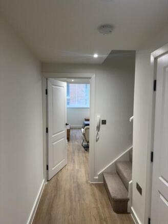 2 bed Duplex to rent Image 7