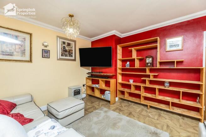 3 bed Semi-Detached for sale Image 5