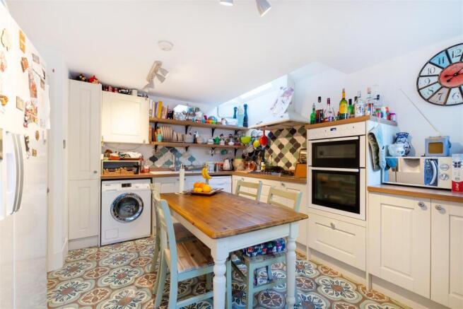 3a Maley Road, SE27 9BY-5.jpg
