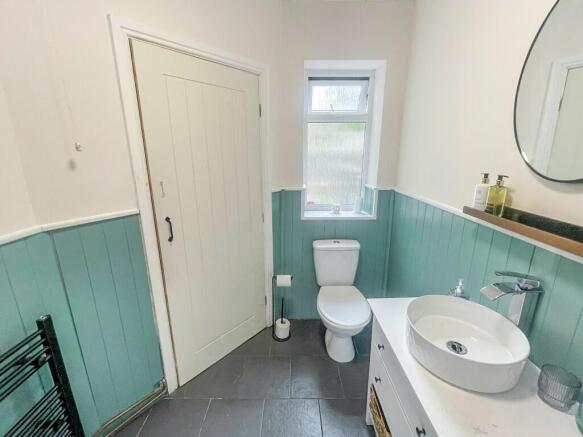 2 bed Terraced for sale Image 10
