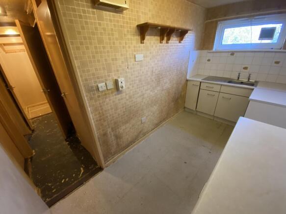 84 Spring Edge, Halifax, West Yorkshire HX1 3BD photo 4
