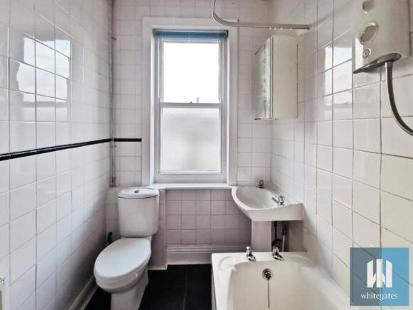 3 bed Terraced to rent Image 8