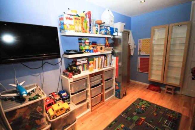 Photo 10