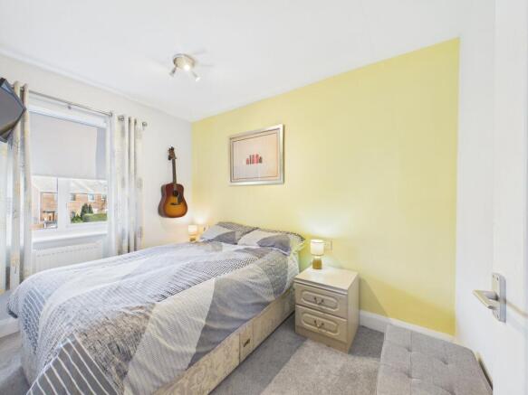 3 bed Semi-Detached for sale Image 9