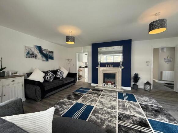4 bed Semi-Detached for sale Image 7