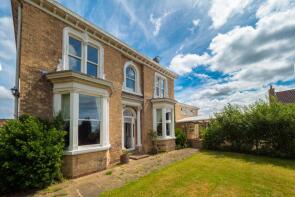 New Hall, Howe Lane, Barrow-upon-humber DN19 7HS