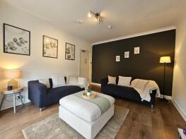 17, Brentwood, Salford M6 8QU