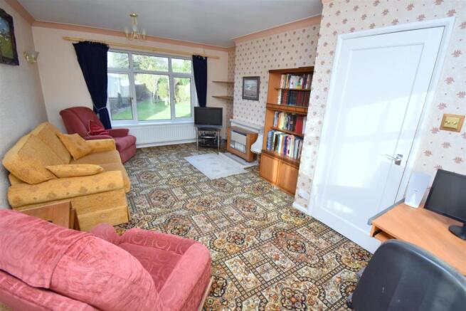 Living Room.JPG