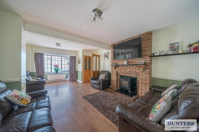 4 bed Detached for sale Image 5