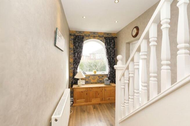 3 bed Semi-Detached for sale Image 8