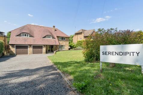 Lincoln Road, Chalfont St. Peter, Gerrards Cross, Buckinghamshire, SL9