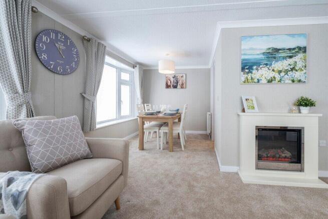 2 bed Park Home for sale Image 5