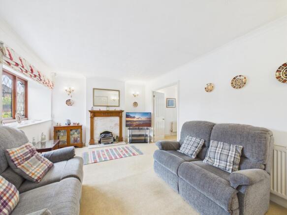 Marchington Close, Allestree photo 2