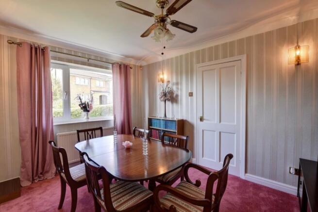Diningroom.jpg