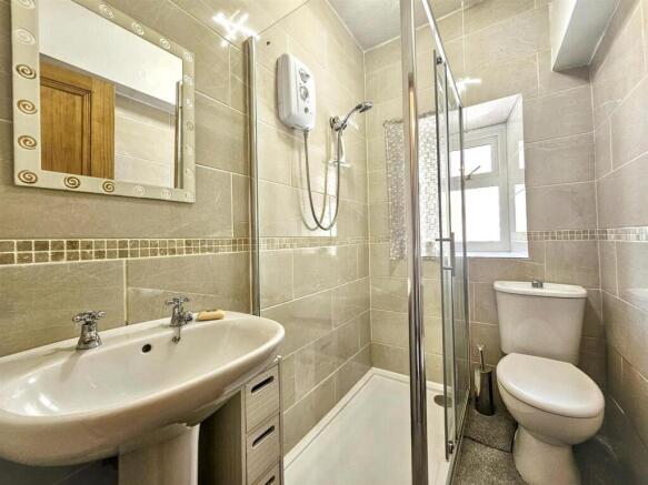2 bed Terraced for sale Image 9