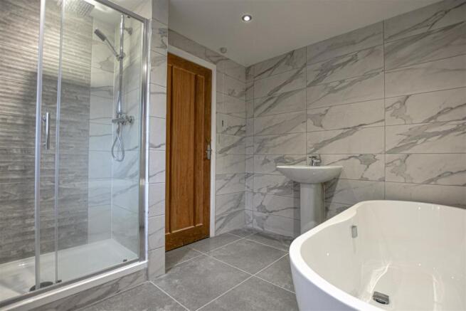 Bathroom/Wc
