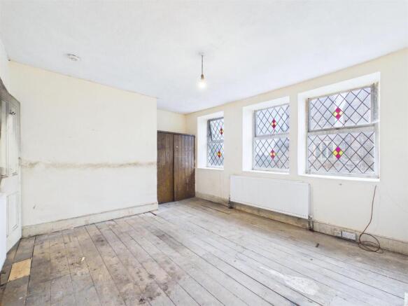 8 - Three bedroom house in St George.jpg