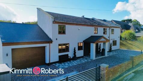 Lambourn, Little Thorpe, Peterlee, Durham, SR8 3UD