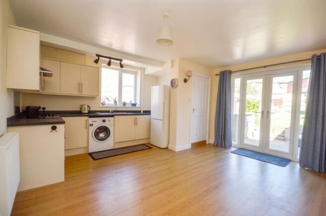 2 bed Semi-Detached for sale Image 9