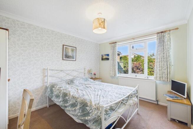 2 bed Semi-Detached Bungalow for sale Image 8