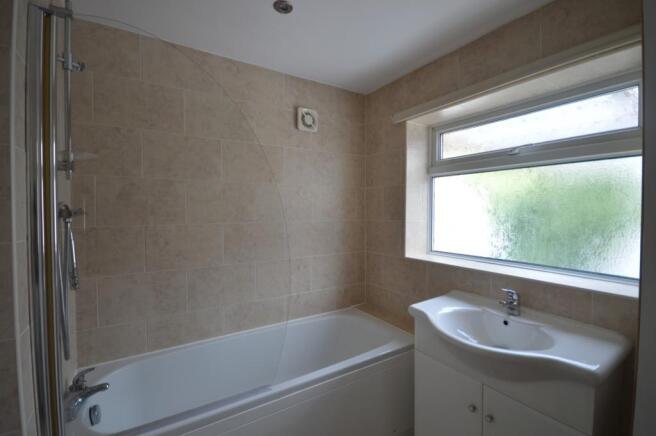 En Suite Bathroom to