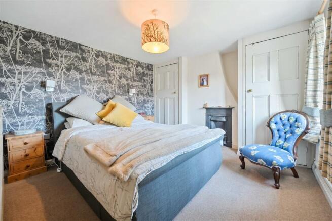 21 Lower Street, Pury End