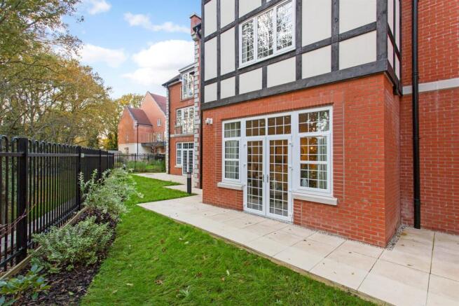 The Canopy, Lambourne Road, Chigwell photo 4