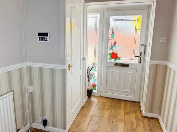 3 bed Bungalow for sale Image 11