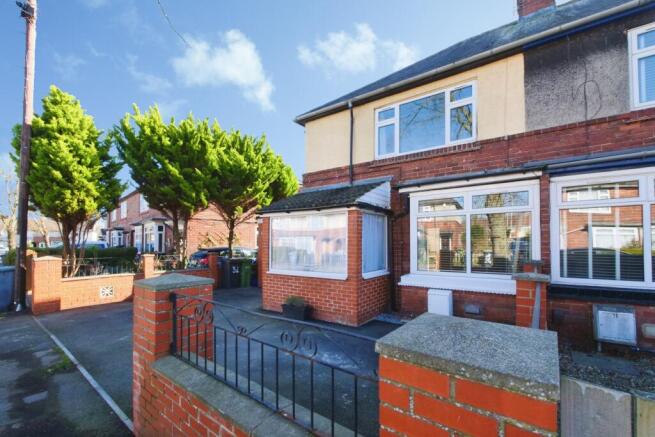 2 bed Terraced for sale Image 5