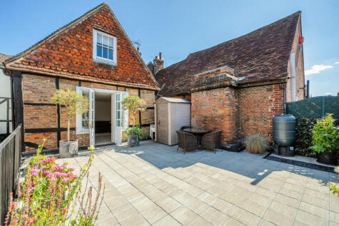 Caxton Yard, Farnham, GU9