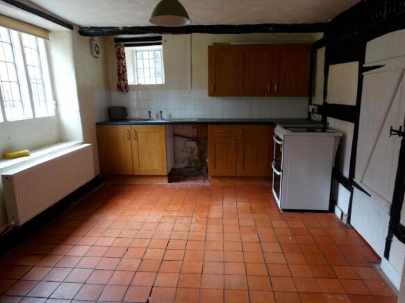Kitchen (Main)