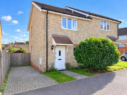 Summerfields, Henstridge, Vacant & No Onward Chain