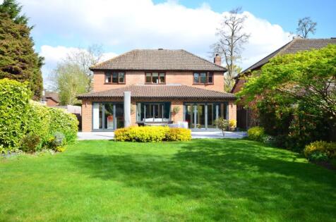 Mytchett Lake Road, Mytchett, GU16