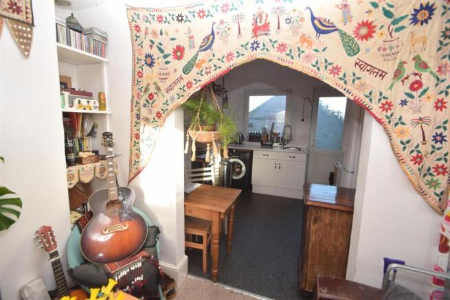 KITCHEN/DINER