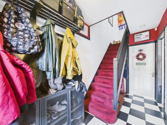 cam05591g0pr0168still026