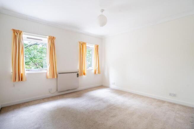 3 bed Terraced for sale Image 11