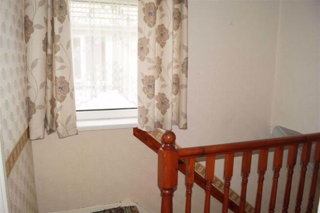 STAIRS/LANDING