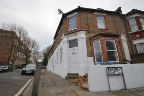 138b, Benares Road, Plumstead SE18 1HT