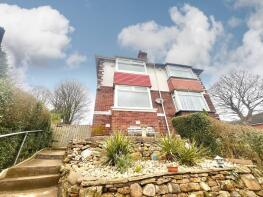8, Hillside Gardens, Scarborough YO12 4DE