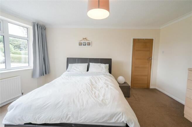 Bedroom 1 (2)