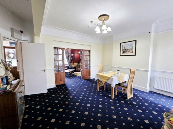4 bed Terraced for sale Image 5