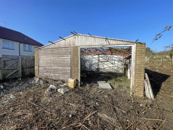 2 - Building Plot for Auction, Lockleaze.JPG