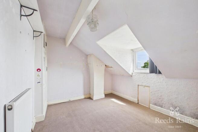 4 bed Terraced for sale Image 8